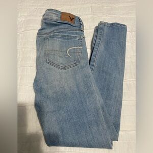 American Eagle Outfitters Women’s Blue Jeggings with Vintage Wash